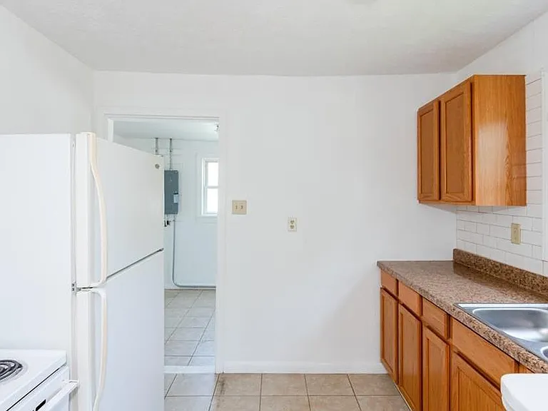 57 Walbrook Ave — Photo 7