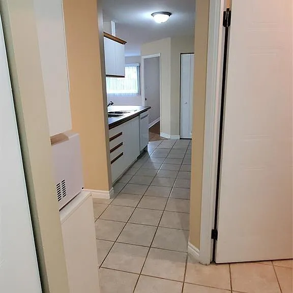 2592 Pillette Rd #112 — Photo 9