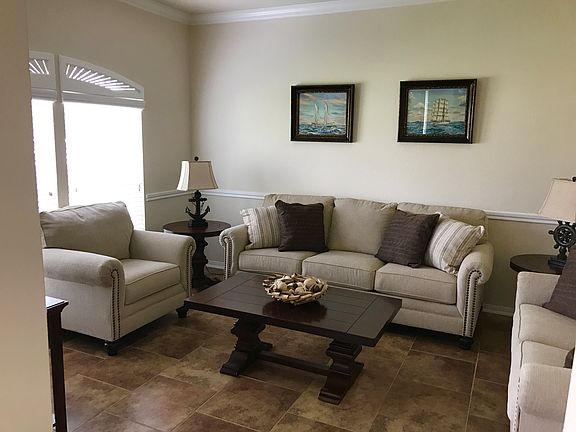 5th image of 2406 Alexandra Ln