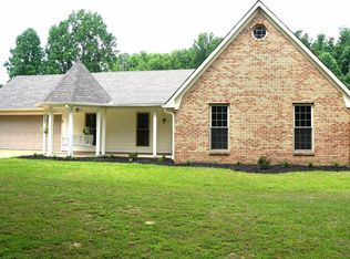 227 Lake Shore Dr, Munford, TN 38058