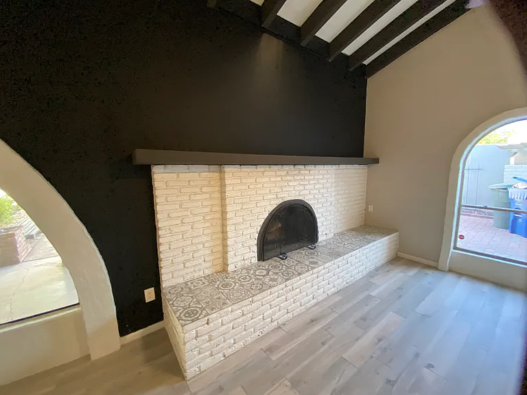 2081 E Alameda Dr — Photo 16