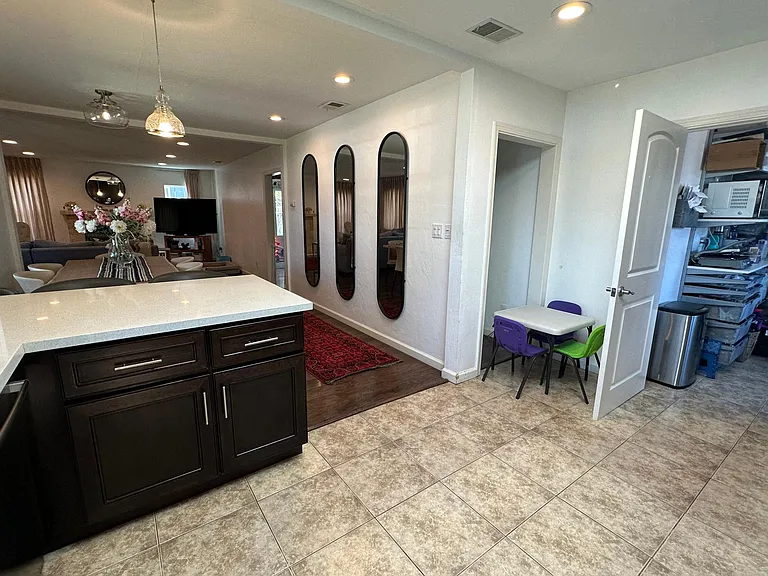 501 Bradley Ave — Photo 8