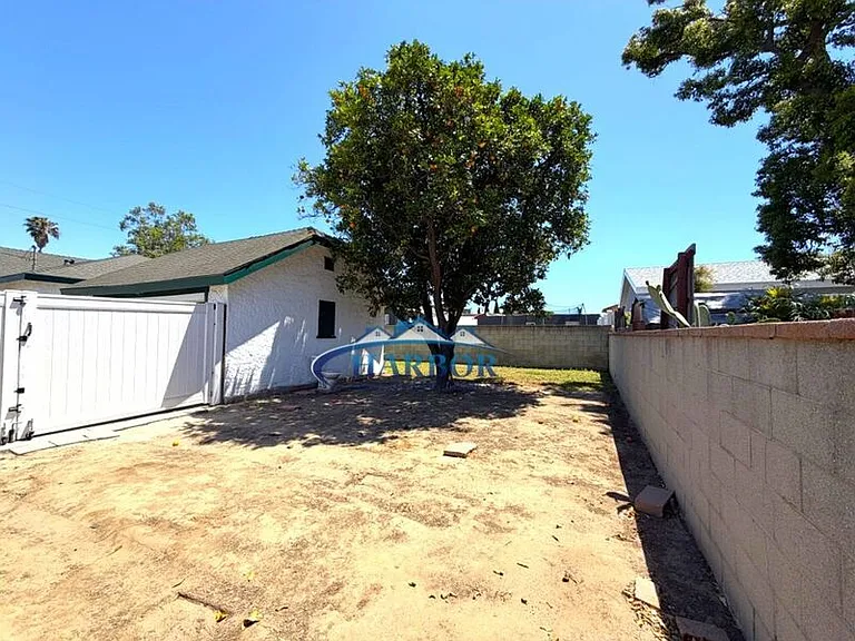 1667 N Lagoon Ave — Photo 18