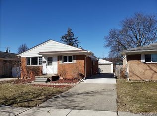 5665 N Evangeline St, Dearborn Heights, MI 48127