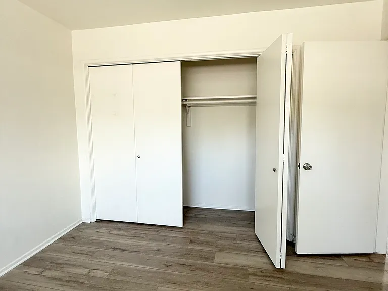 3240 Fairesta St #4 — Photo 10