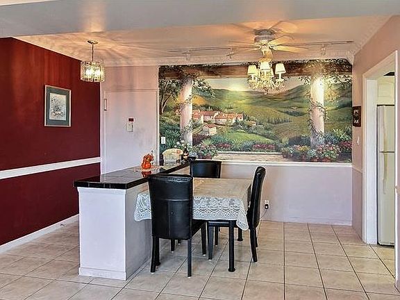 5th image of 31 Island Way APT 708