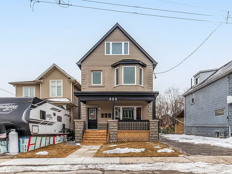 253 Saint Clair Blvd #2 — Photo 1