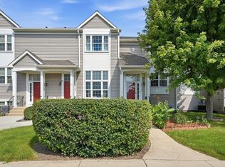 2917 Shelly Ln #2917, Aurora, IL 60504