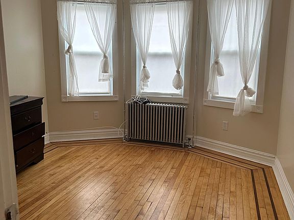5th image of 150 Clinton Pl Floor 1