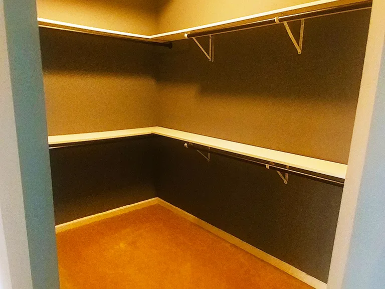 2112 Family Ln #C — Photo 34