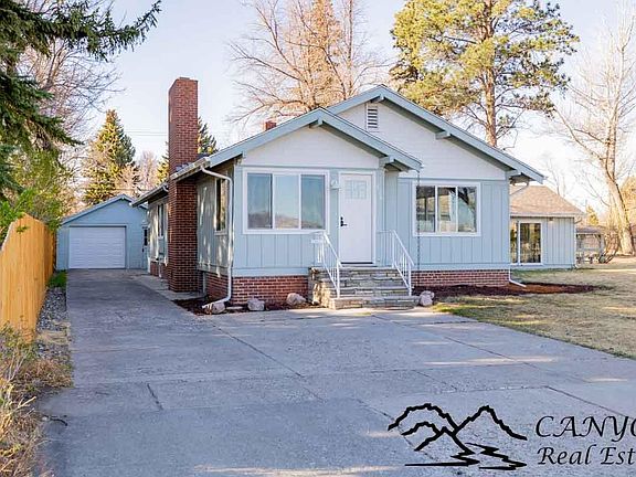 2nd image of 826 Cody Ave