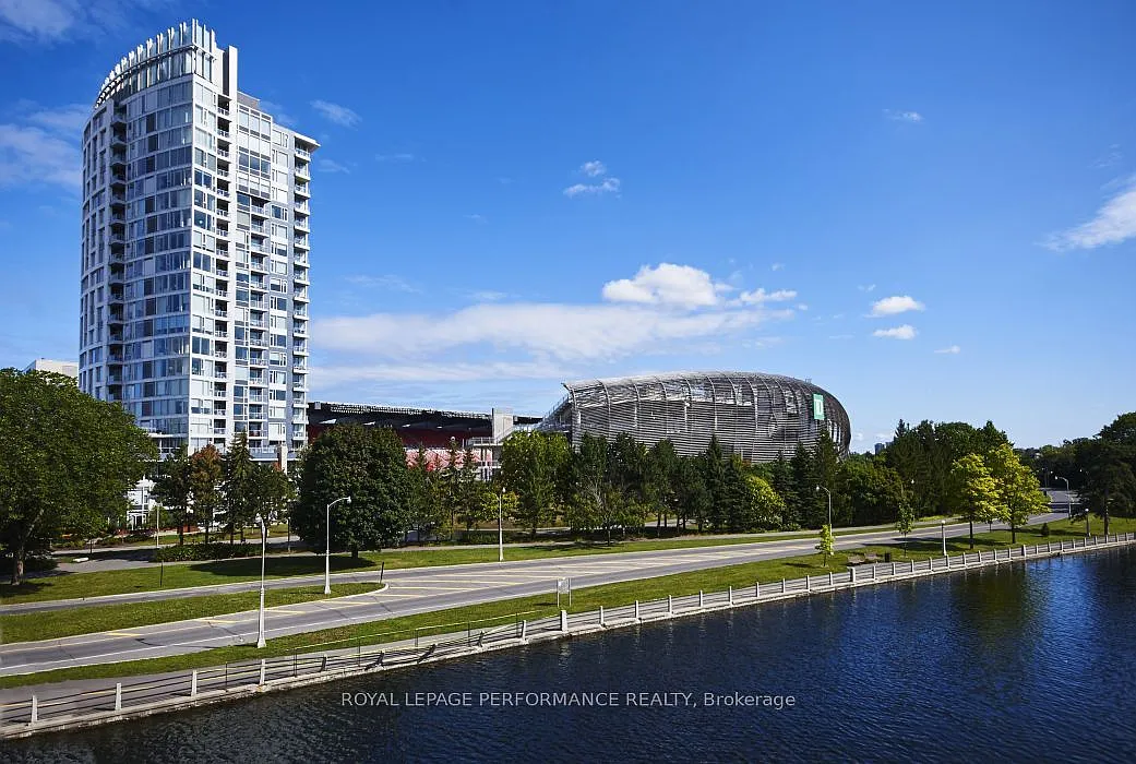 2 bed, $4,600 — Photo 2