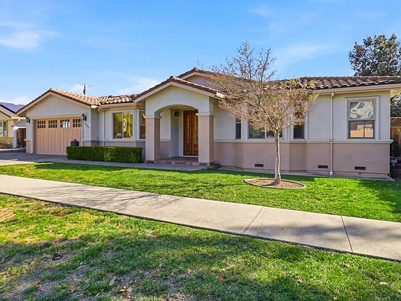 3rd image of 1352 S Stelling Rd