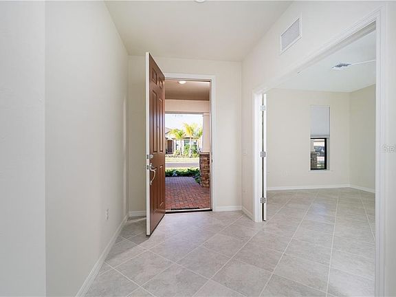 4th image of 2066 Gabel Oak Dr