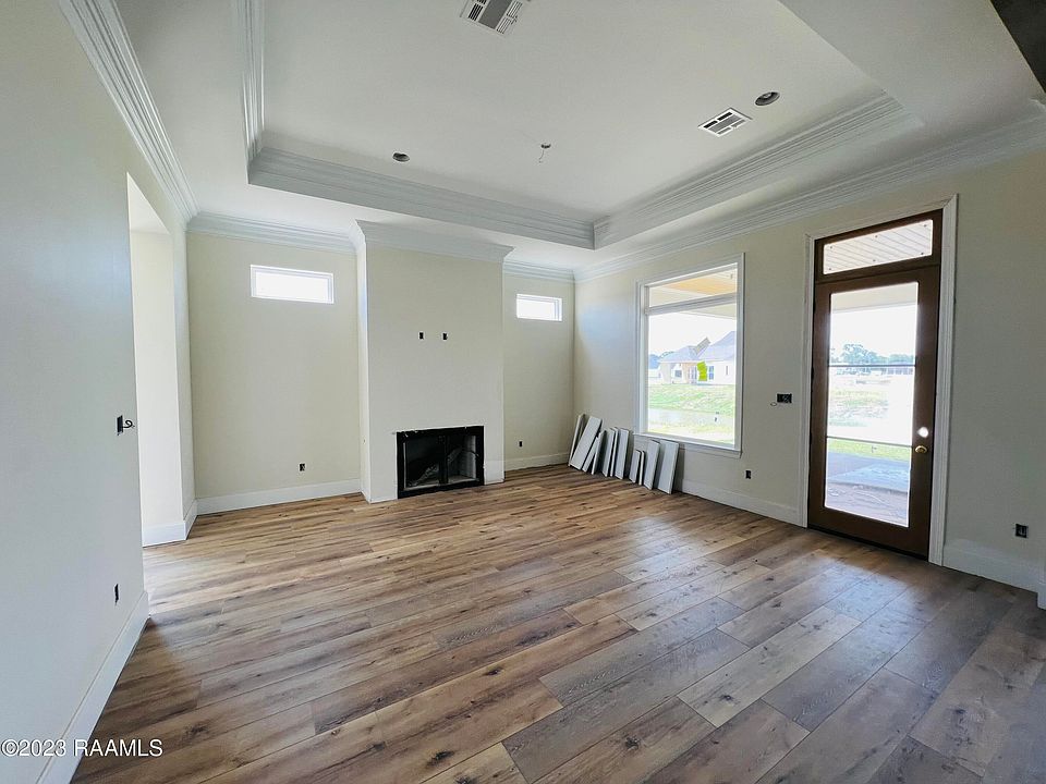 204 Buenos Aires Ave, Youngsville, LA 70592 MLS 23002844 Zillow