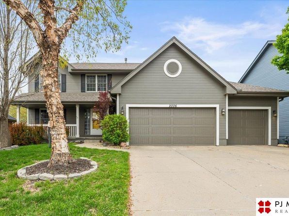 2006 S 198th St, Omaha, NE 68130