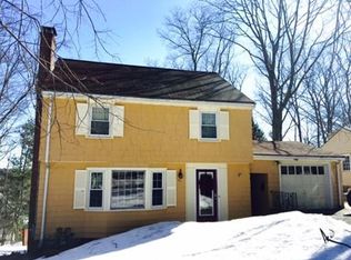 31 Grandview Ave, Melrose, MA 02176