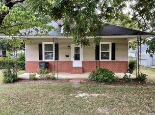 302 W D St, Erwin, NC 28339