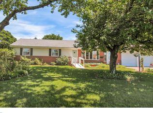 17 Berne Rd, Hamburg, PA 19526