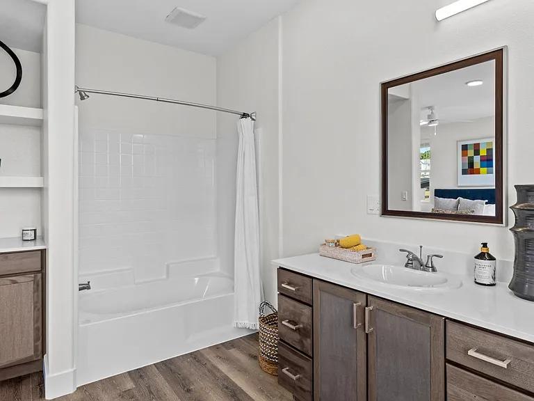 The Retreat Luxury Townhomes — Photo 23