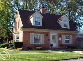 1706 19th St, Wyandotte, MI 48192