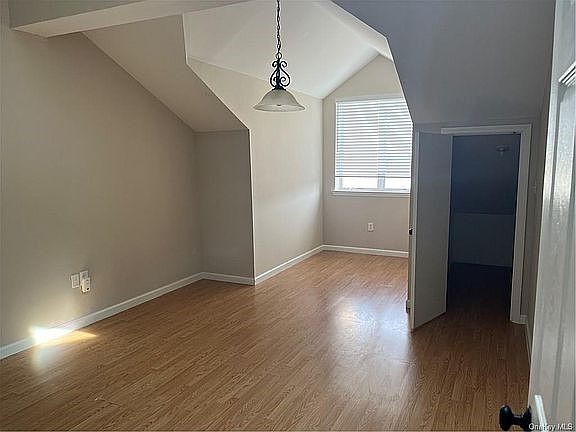 3rd image of 1400-1444 Outlook Ave