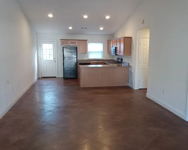 305 S Moore Rd #B-1 — Photo 1