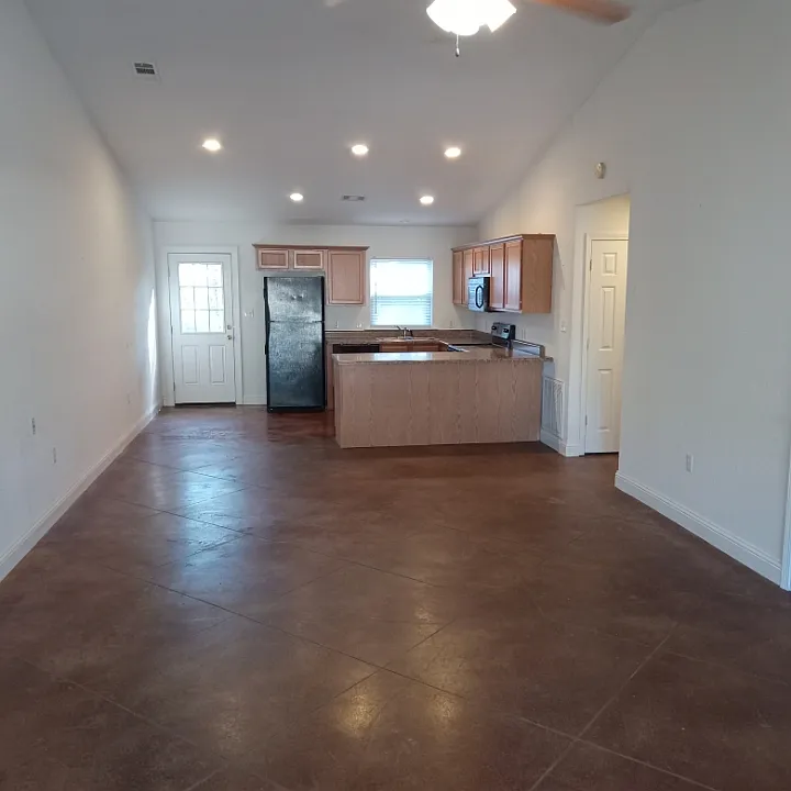 305 S Moore Rd #B-1