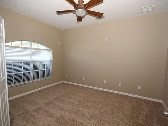 4th image of 2753 Teak Pl