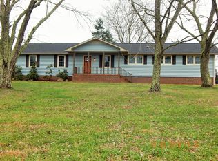1158 Carter Blake Rd, Tullahoma, TN 37388