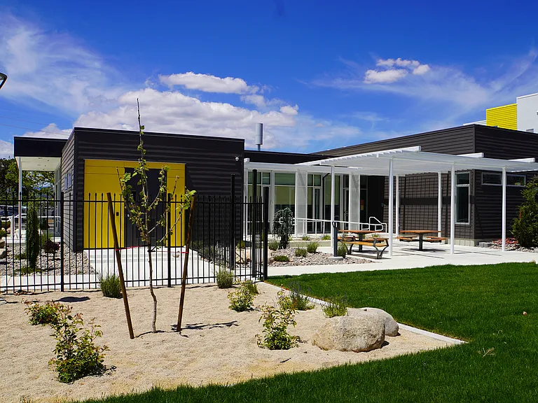 Parq Crossing Apartments — Photo 22