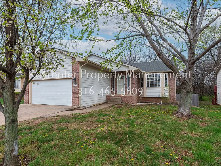 517 E Minneha Ave — Photo 2
