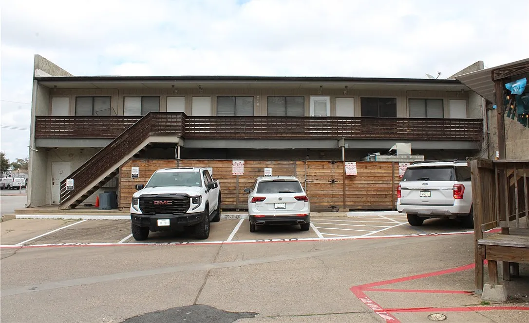 1 bed, 466 sqft, $1,250 — Photo 1