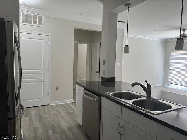 1400 Granby St #221 — Photo 8