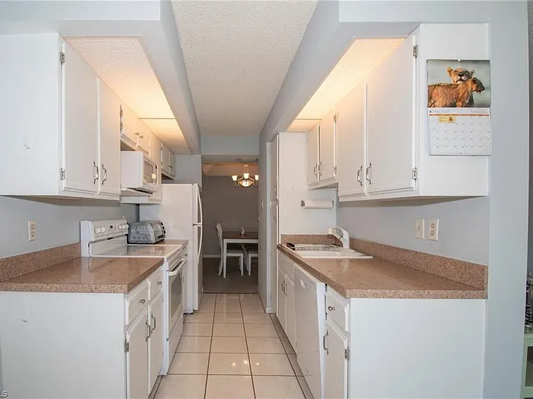 17210 Terraverde Cir #4 — Photo 13