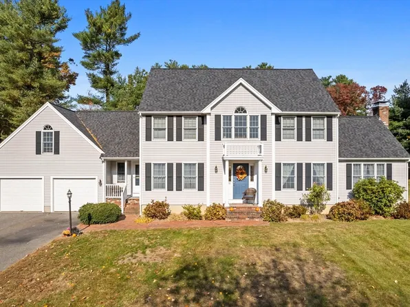 11 Satucket Trl, Bridgewater, MA 02324