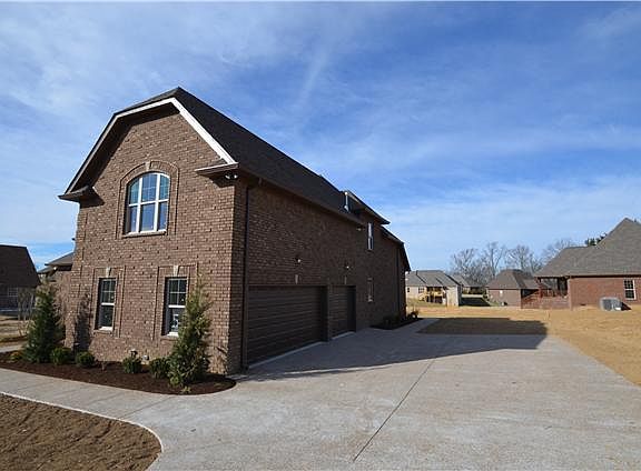 2nd image of 697 Scottland Trce #51-lot 51