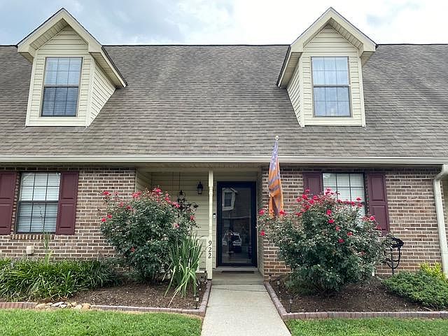 1st image of 922 Bradley Bell Dr