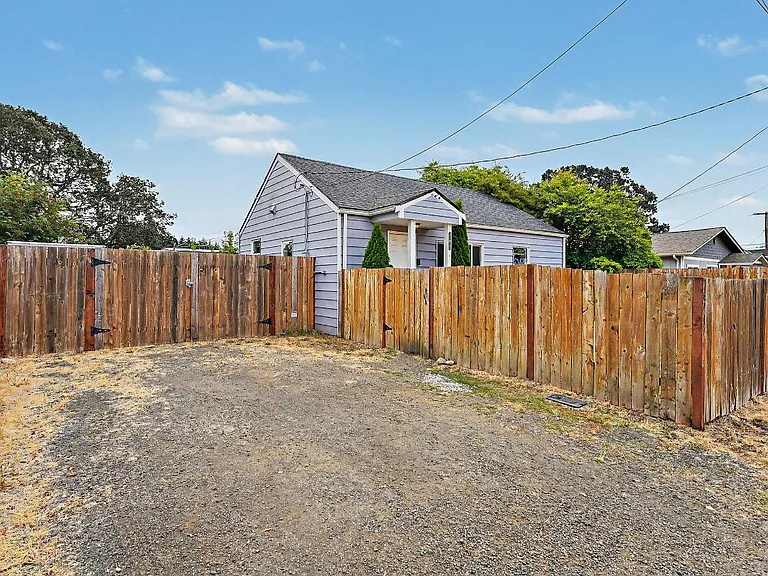14917 W Thorne Ln SW — Photo 22