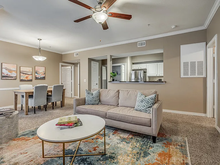 Creighton - 2 Bed / 2 Bath - 1,132 Sq.Ft.