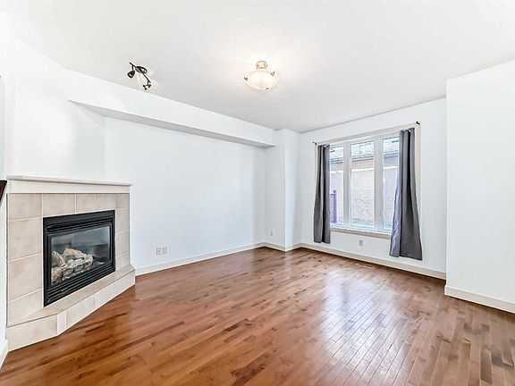 3rd image of 1921 W 30th St SW #2