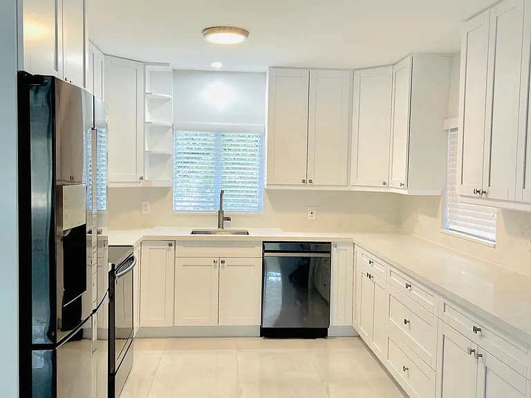 400 NW 48th St — Photo 11