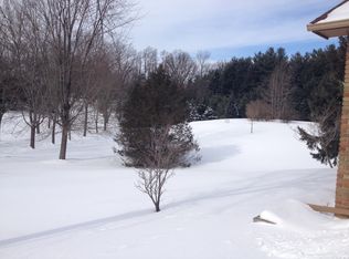 6280 McGuire Rd, Fenton, MI 48430