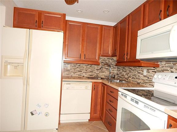 5th image of 21320 Brinson Ave APT 203
