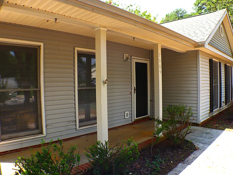 7009 Poplar Grove Trl — Photo 5