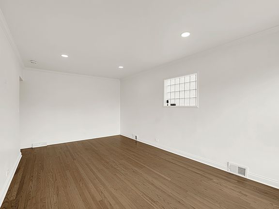2nd image of 3310 Highland Ave