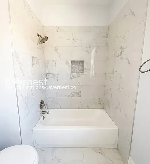 821 50th St N — Photo 14