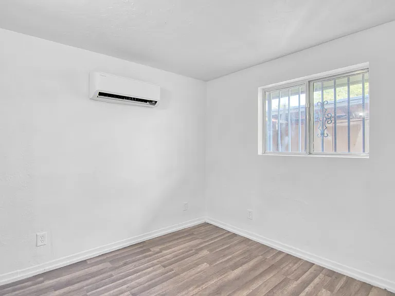 5653 E 28th St #5653 — Photo 14