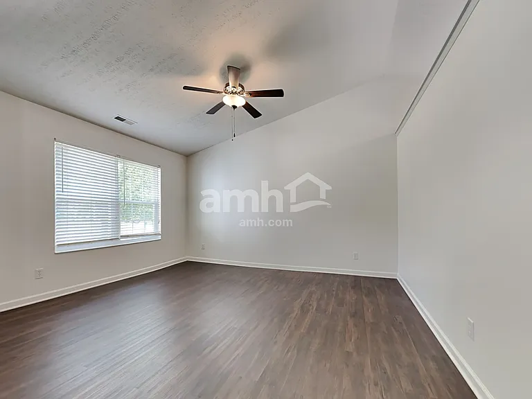 4645 Bluejay Ct — Photo 5