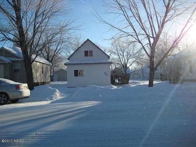 2nd image of 512 S Maple St